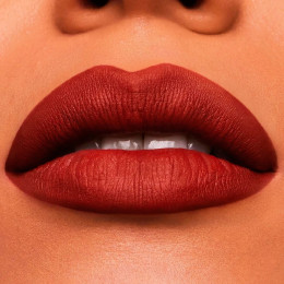 Помада Pure Colour Matte Lipstick