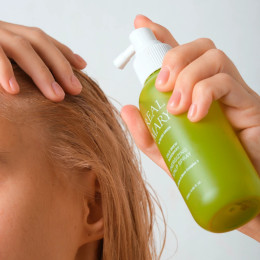 Регенерирующий спрей для кожи головы RATED GREEN с соком розмарина