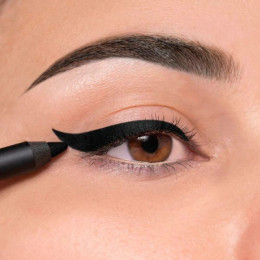 Карандаш для век Soft Eye Liner Waterproof
