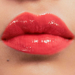 Сияющая помада YSL Loveshine