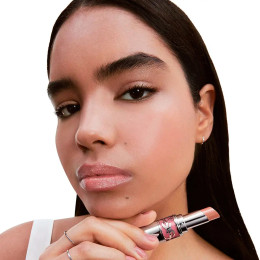 Блеск для губ Loveshine