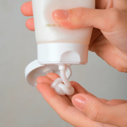 Очищающая и отшелушивающая маска для кожи головы RATED GREEN с соком розмарина