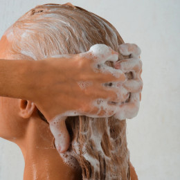 Успокаивающий шампунь RATED GREEN с маслом таману холодного отжима