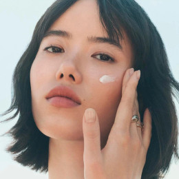 Крем с легкой текстурой The Moisturizing Soft Cream