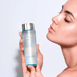 Отшелушивающий тоник многостороннего действия Perfectly Clean Multi-Action Toning Lotion/Refiner