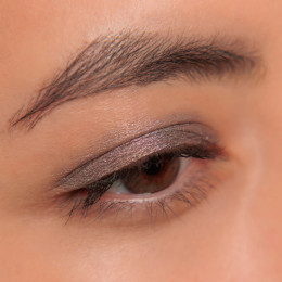 Сияющие устойчивые тени для век в карандаше