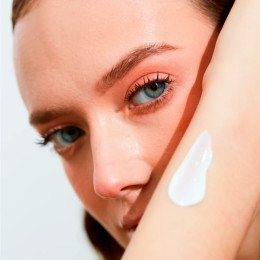 Крем солнцезащитный для лица и тела SPF 30+