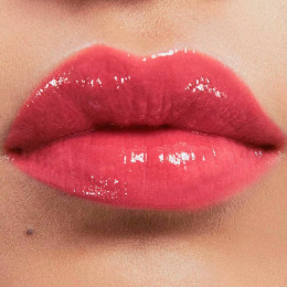 Сияющая помада YSL Loveshine